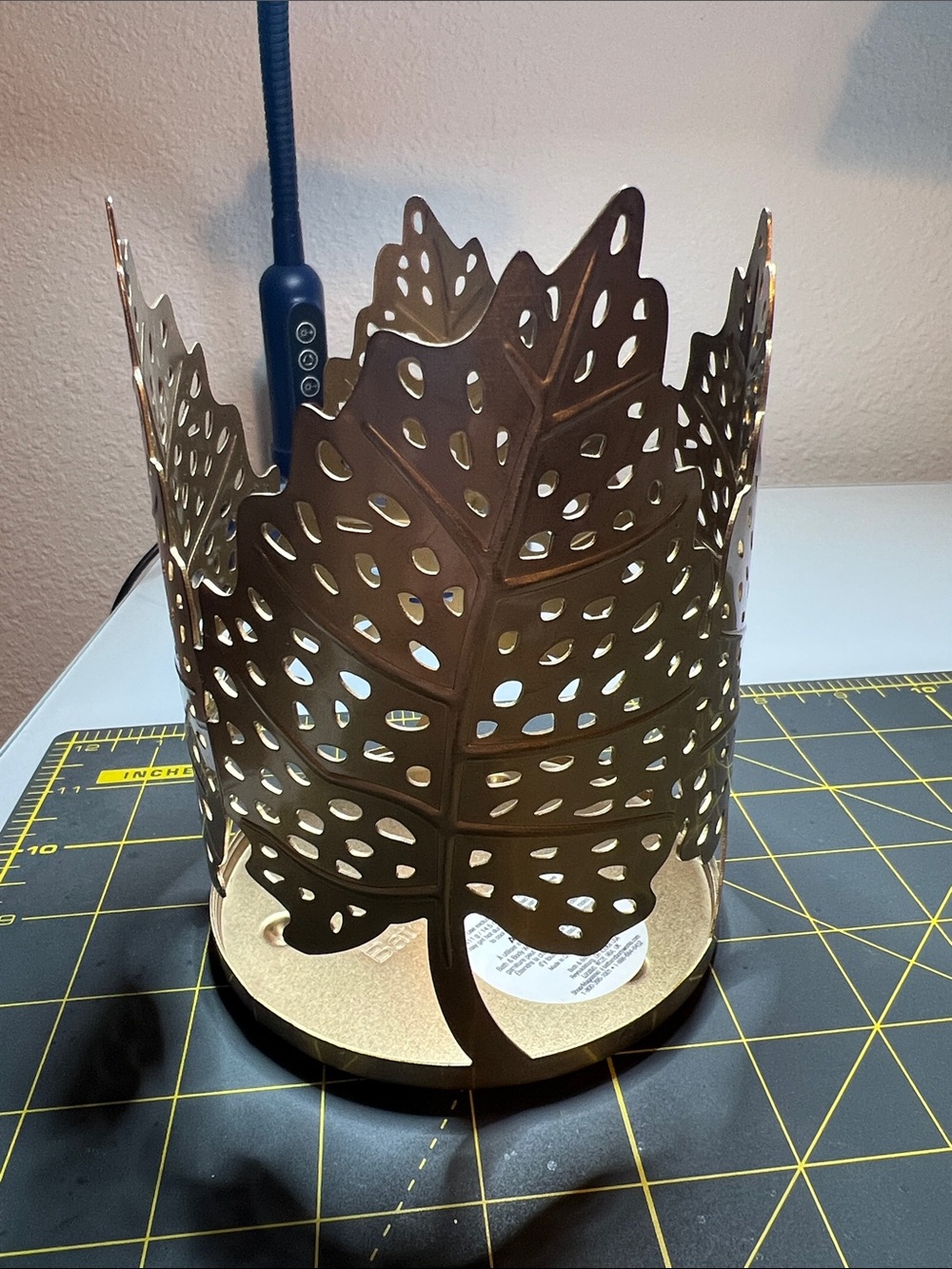 Bath & Body Works Metallic Gold Leaf Candle Sleeve